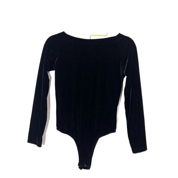 FARM Rio Tops - Farm Rio Bodysuit Women’s M Black‎ Velvet Open Back Long Sleeve
